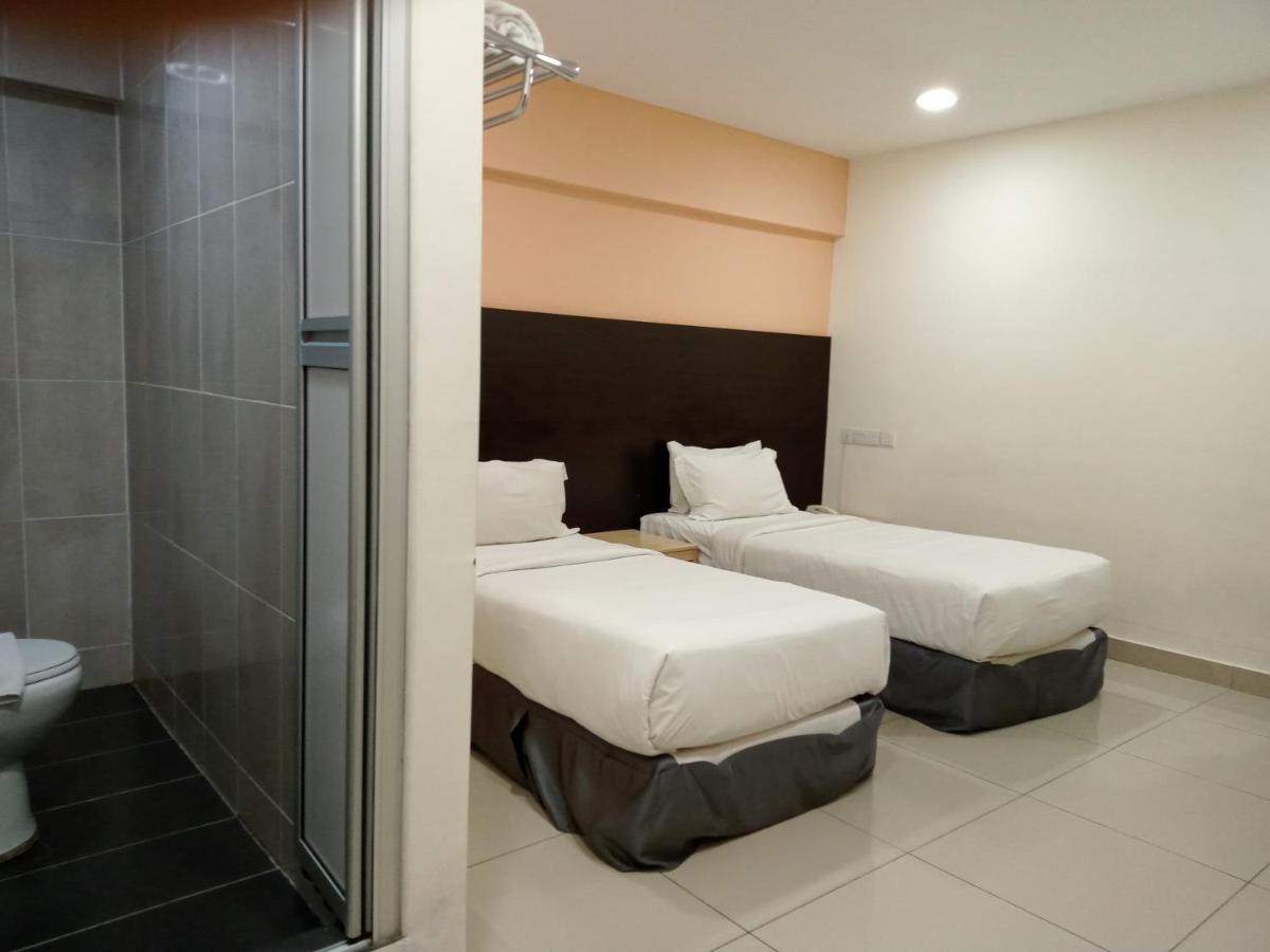 קאג'אנג Avenue Bangi Hotel מראה חיצוני תמונה
